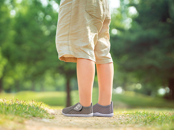 toddler water shoes