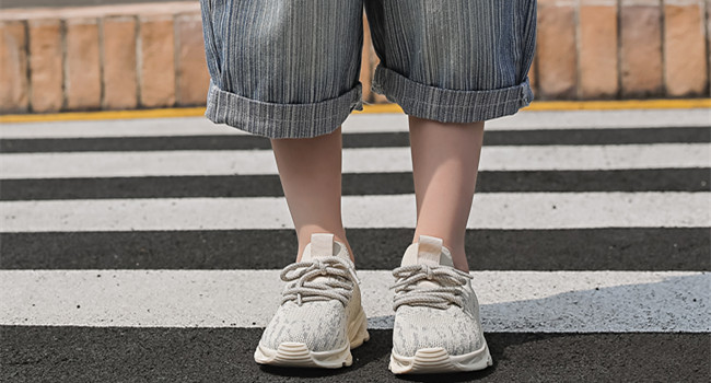 toddler white sneakers