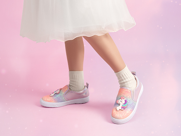 girls cute sneakers